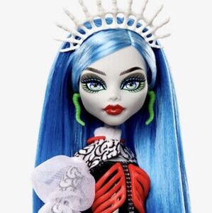 NIB Monster High Collectors Ghouluxe Ghoulia Yelps Doll